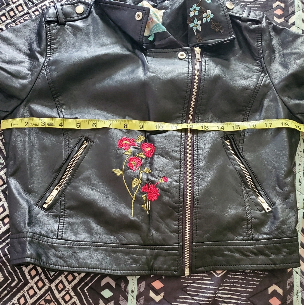 Embroidered Black Leather Jacket - Picture 7 of 8